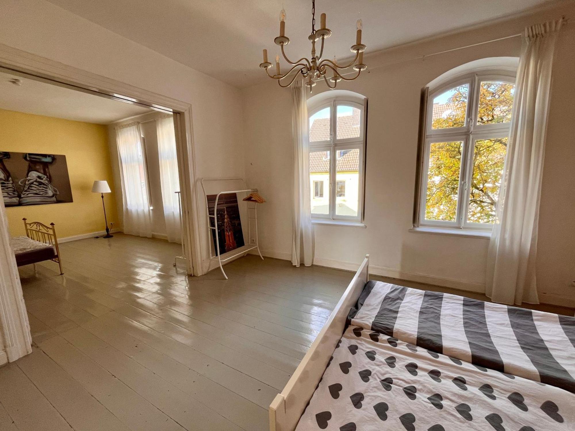 Beautiful Apartment In A Historic Villa Хатинген Екстериор снимка