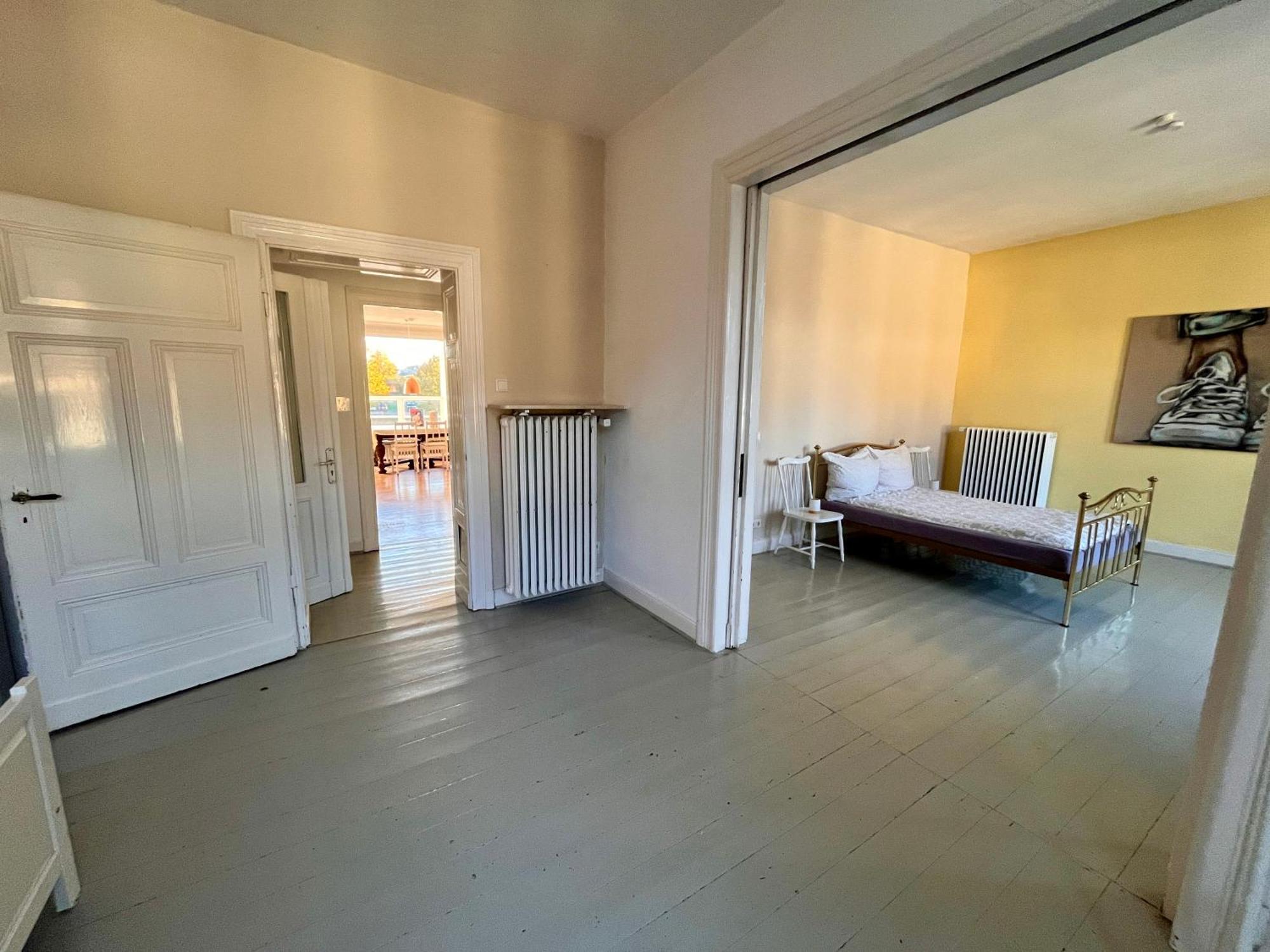 Beautiful Apartment In A Historic Villa Хатинген Екстериор снимка